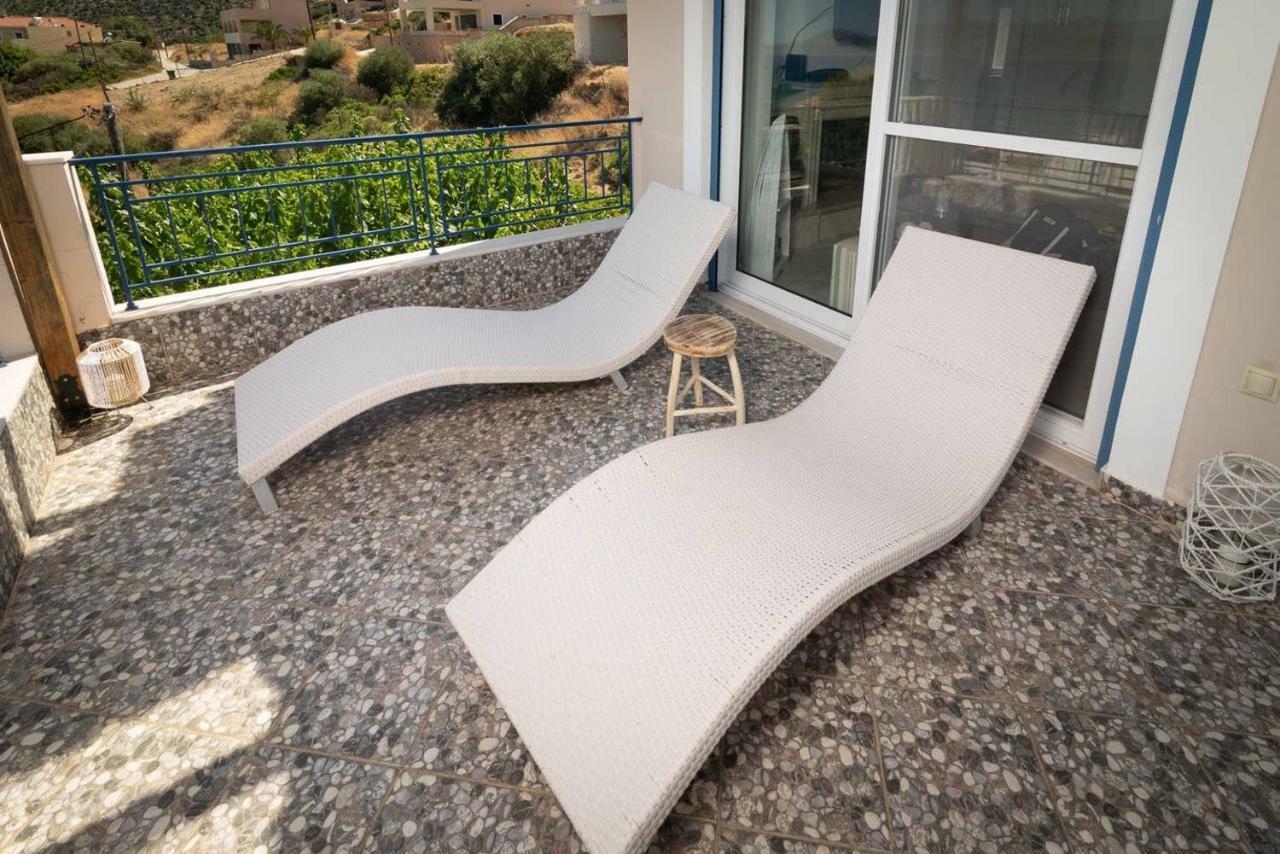 Seaview Flat Steps To The Beach Karavostasi  Exterior photo